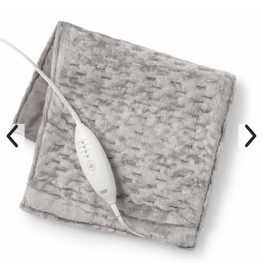 CVS Extra-Long Heating Pad - Picture 2 of 9
